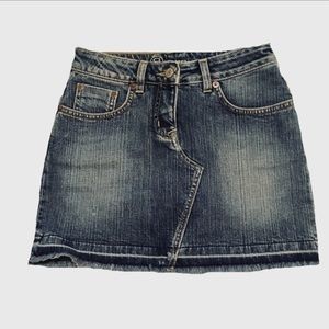 Bebe Stone Wash Raw Hem Skirt